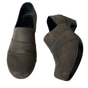 DANSKO TENLEY SABLE GREY SUEDE SLIP ON CLOGS SIZE 40